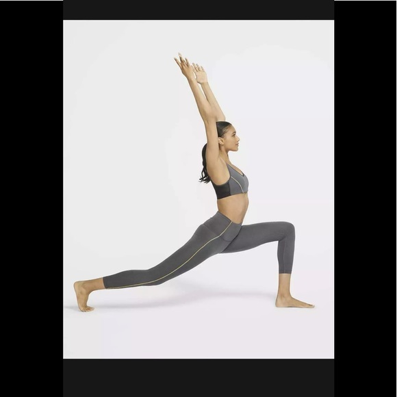 Nike Yoga  Women's Tights Sports Mid-Rise 7/8 - Picture 3 of 5